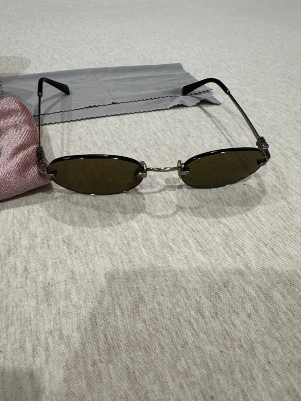 Miu Miu Logo sunglasses